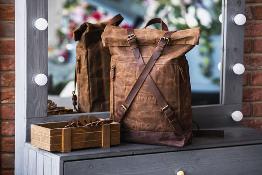 How to Care for and Maintain Waxed Canvas Items - Woosir