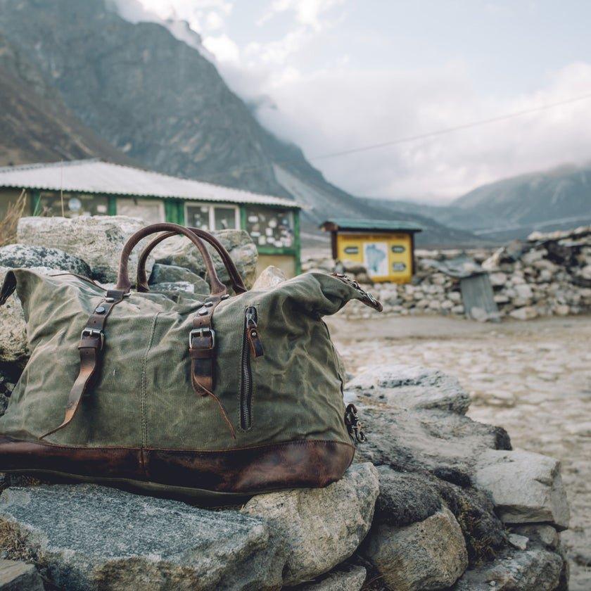 Woosir Best Canvas Duffle Bags to Take on Summer Getaways