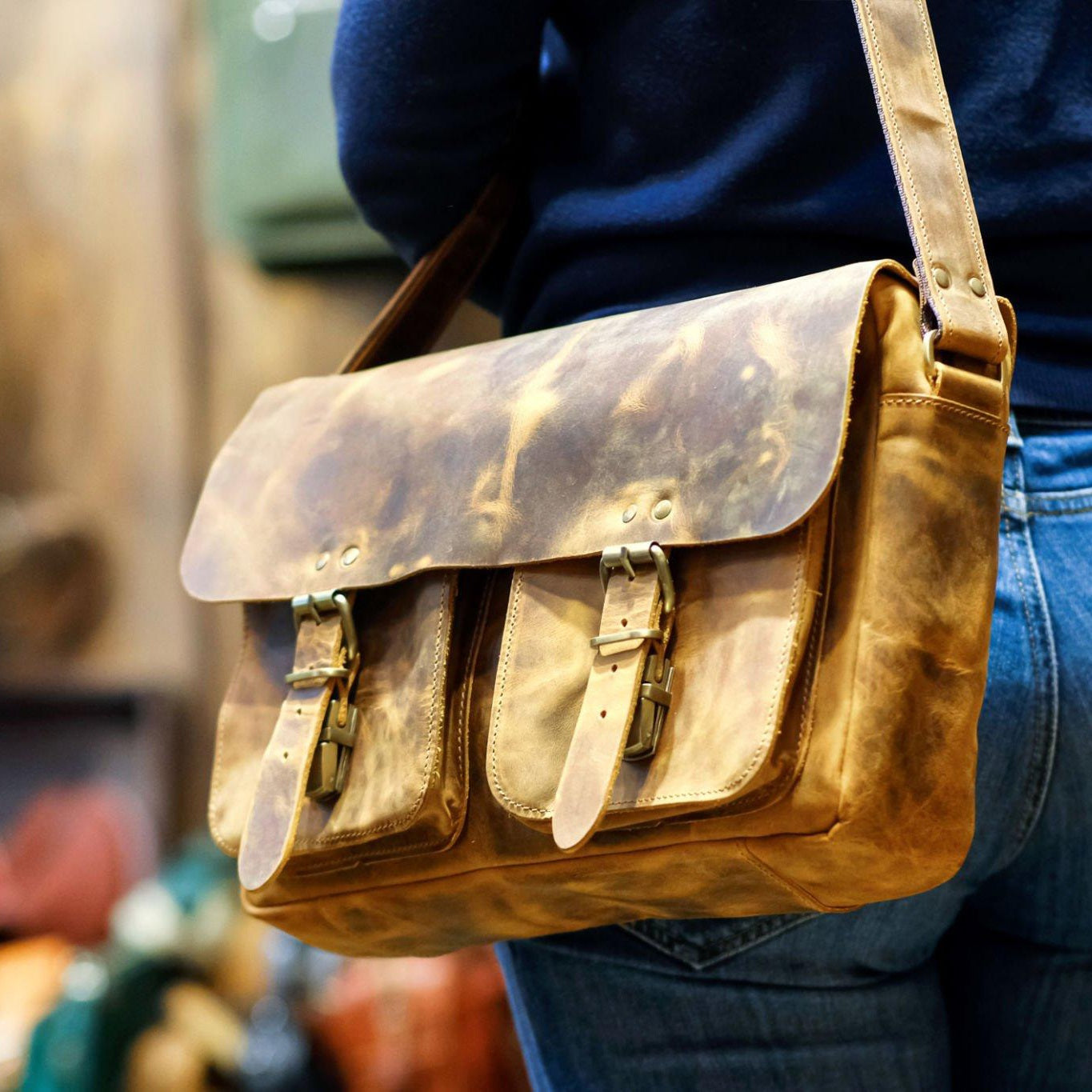 Woosir Genuine Leather Small Sling Bag for Men - Vintage Bags for Men &  Women, Woosir