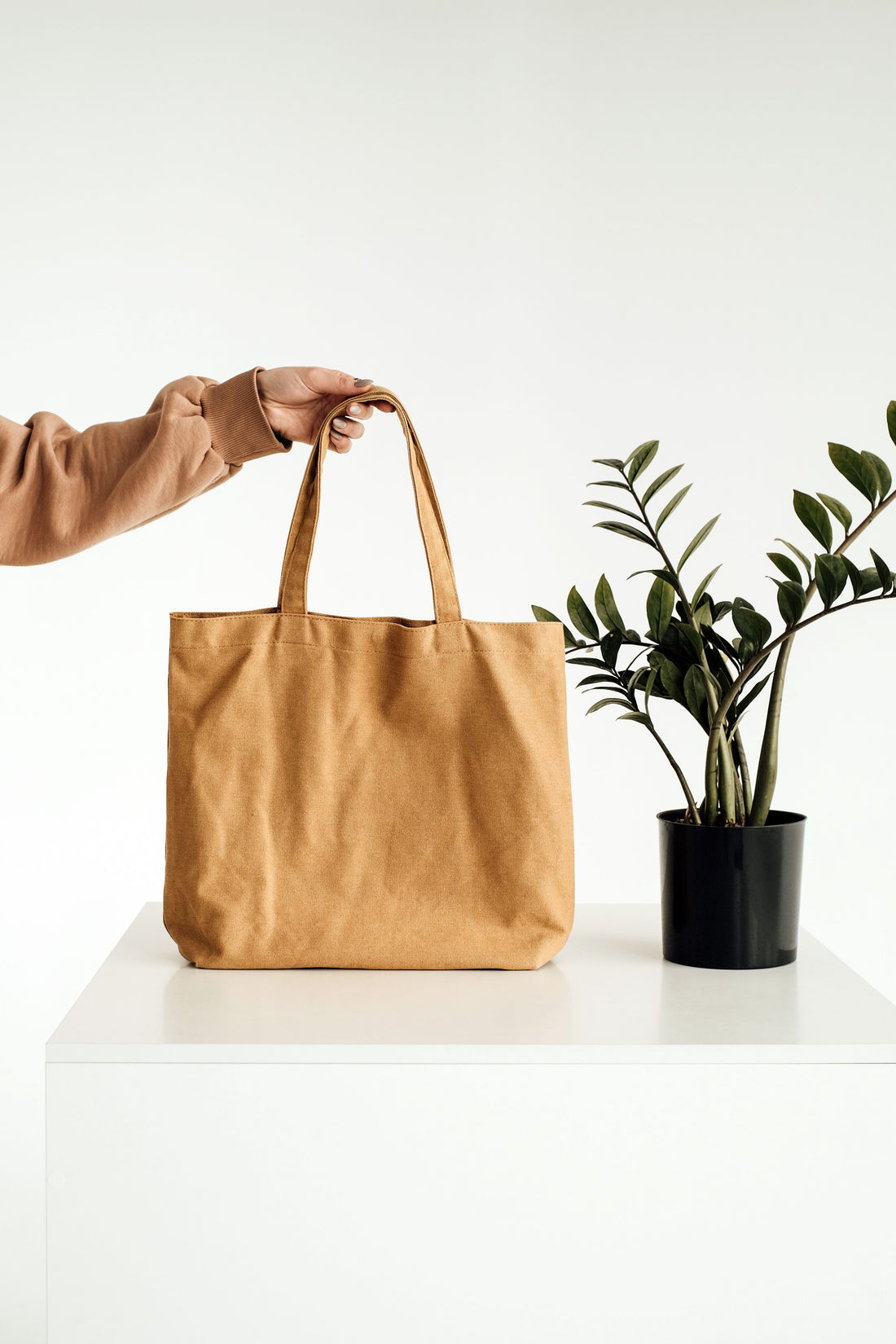 Canvas Tote Bags for Travel: Lightweight and Stylish Options for 2026