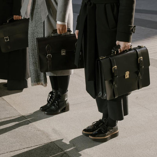 Vintage Leather Briefcases: Style Guide for Modern Professionals in 2026