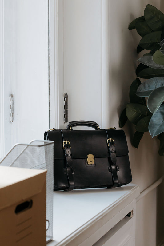 The Best Bags for Digital Nomads Working Remotely Worldwide (2026 Guide)