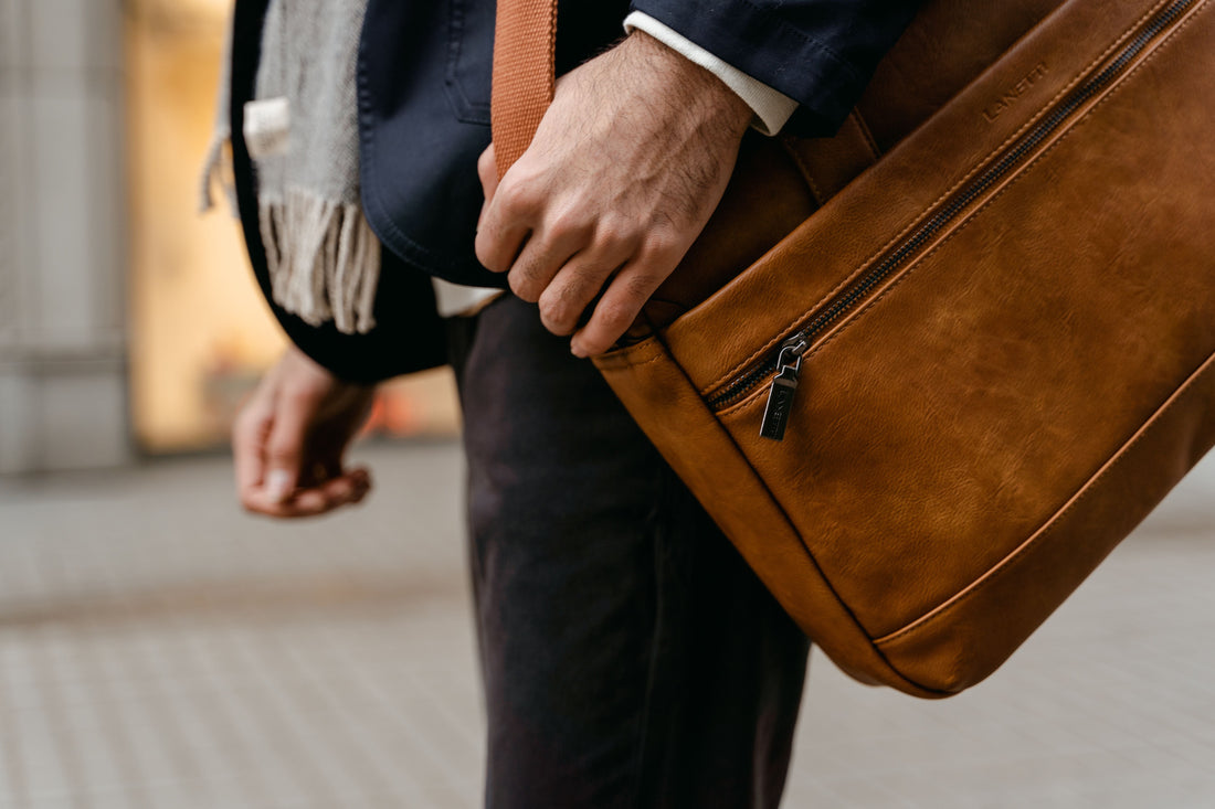 Vintage Leather Messenger Bags vs Backpacks: The Commuter's Decision Guide for 2026