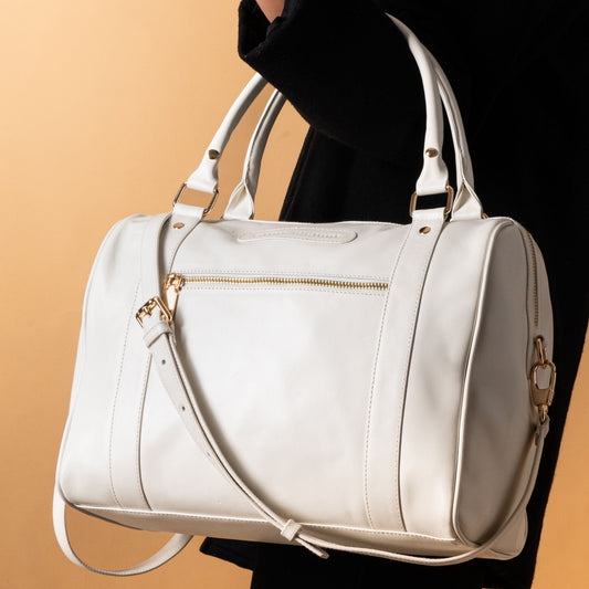 How to Choose the Perfect Weekender Bag: Size, Style & Materials Guide (2026)