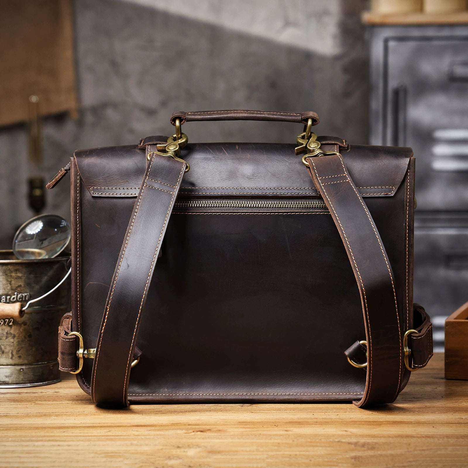 Vintage Genuine Leather Business Briefcase live 1688 rear detail