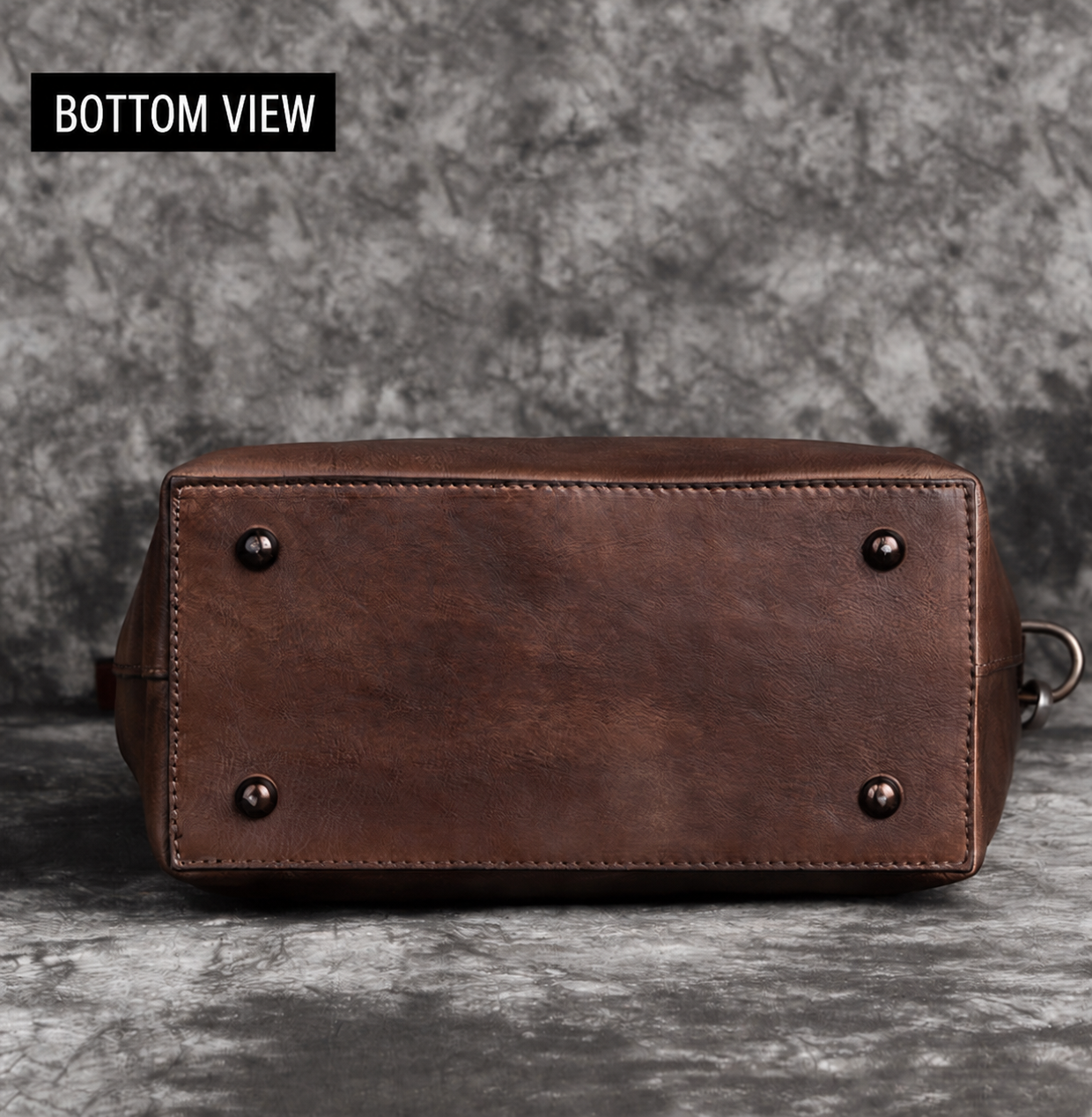 Woosir vintage full-grain leather shoulder bag bottom view