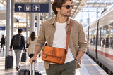 Woosir 5513 vegetable-tanned full-grain cowhide crossbody bag male model travel