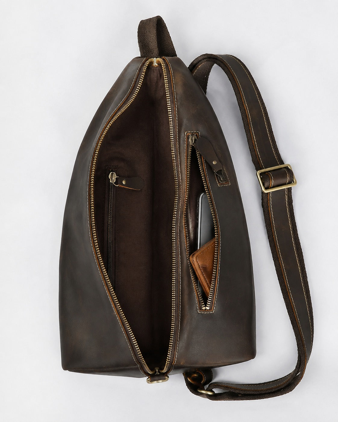 Woosir Genuine Leather Vintage Chest Bag for Travel interior structure
