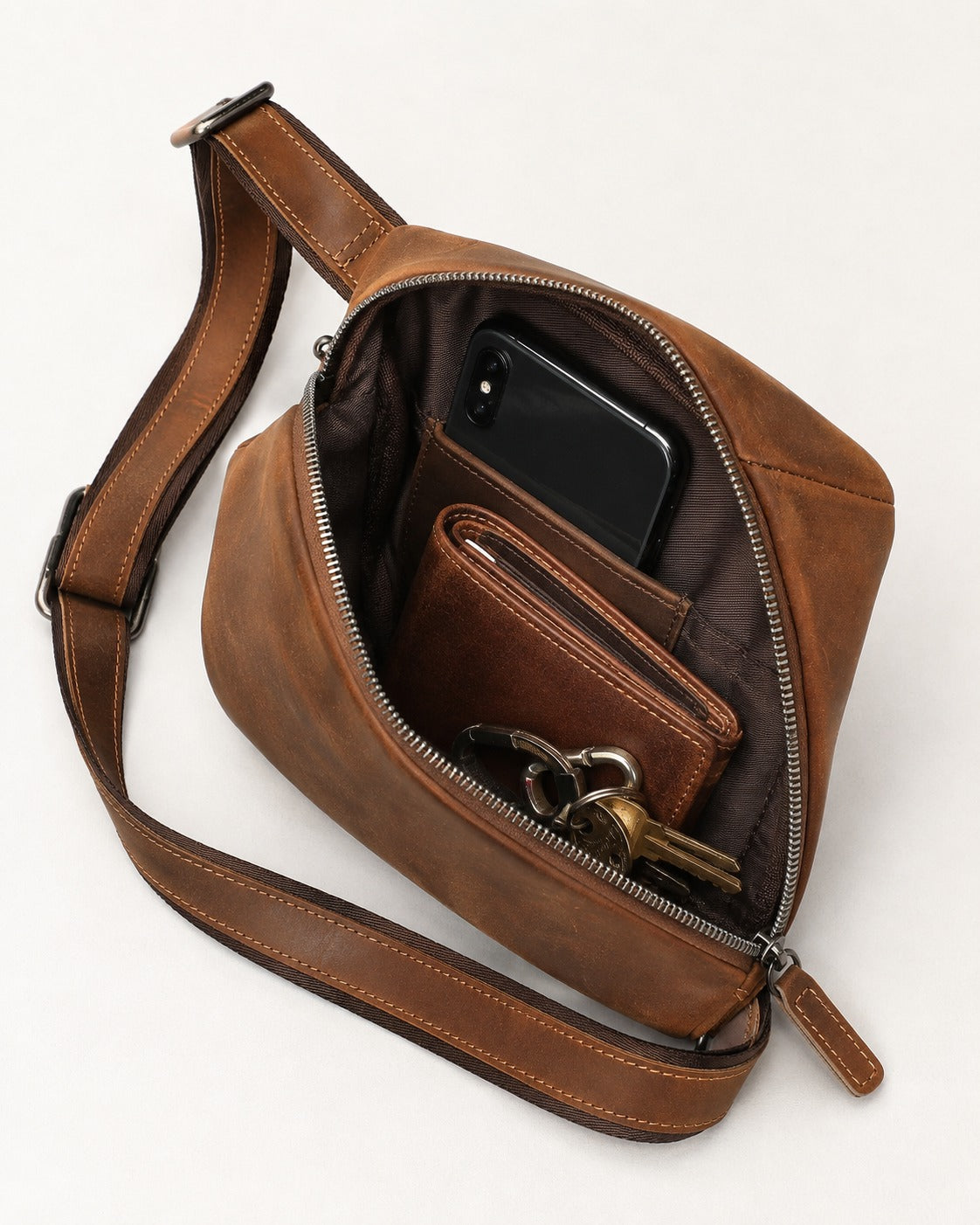 Woosir Multi-Pocket Crazy Horse Leather Chest Bag brown interior structure