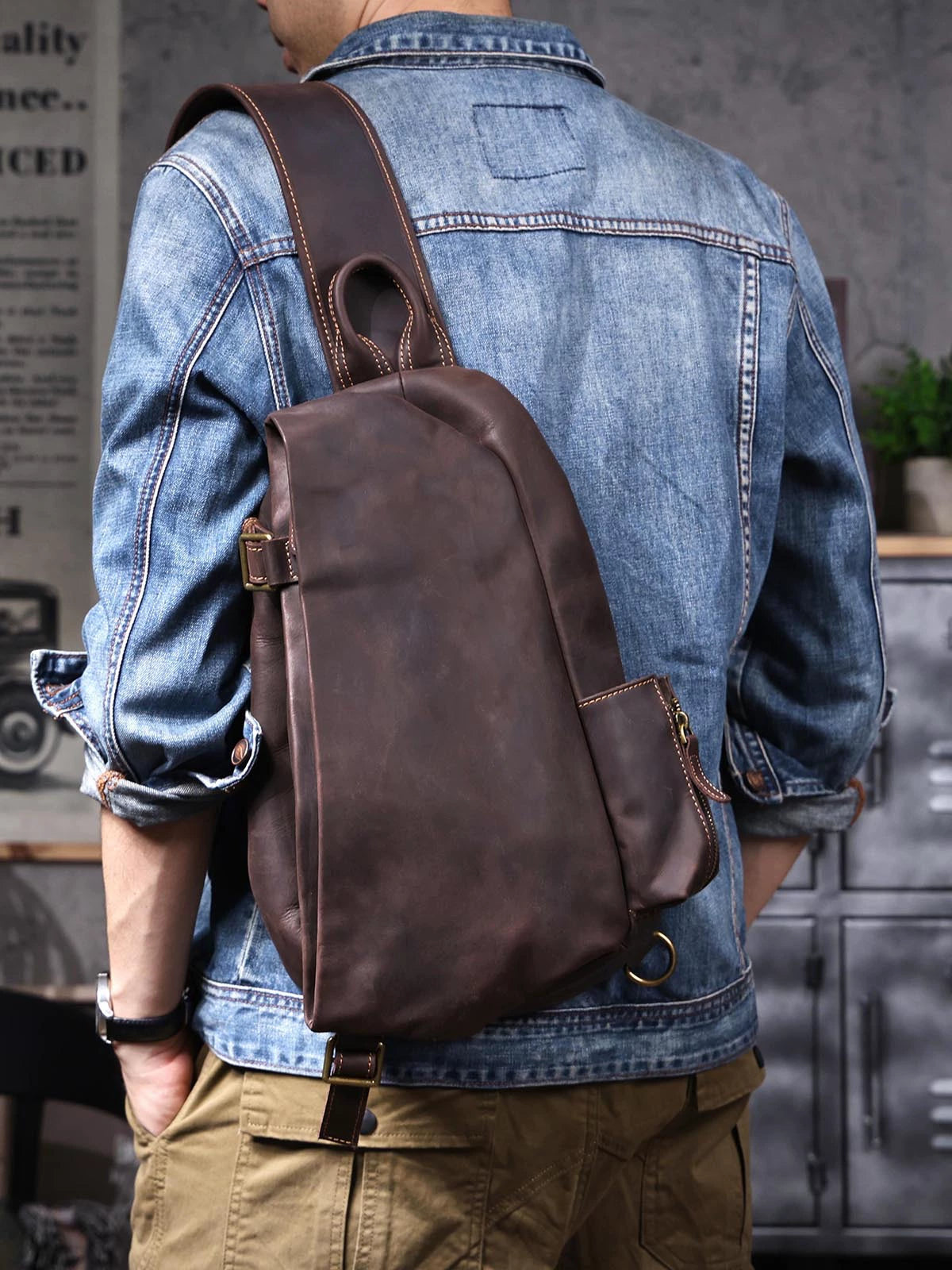 Woosir Vintage Genuine Leather One-Shoulder Backpack model deep coffee