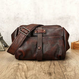 Woosir Vintage Full-Grain Leather Shoulder Bag leather shoulder bag 02 scene
