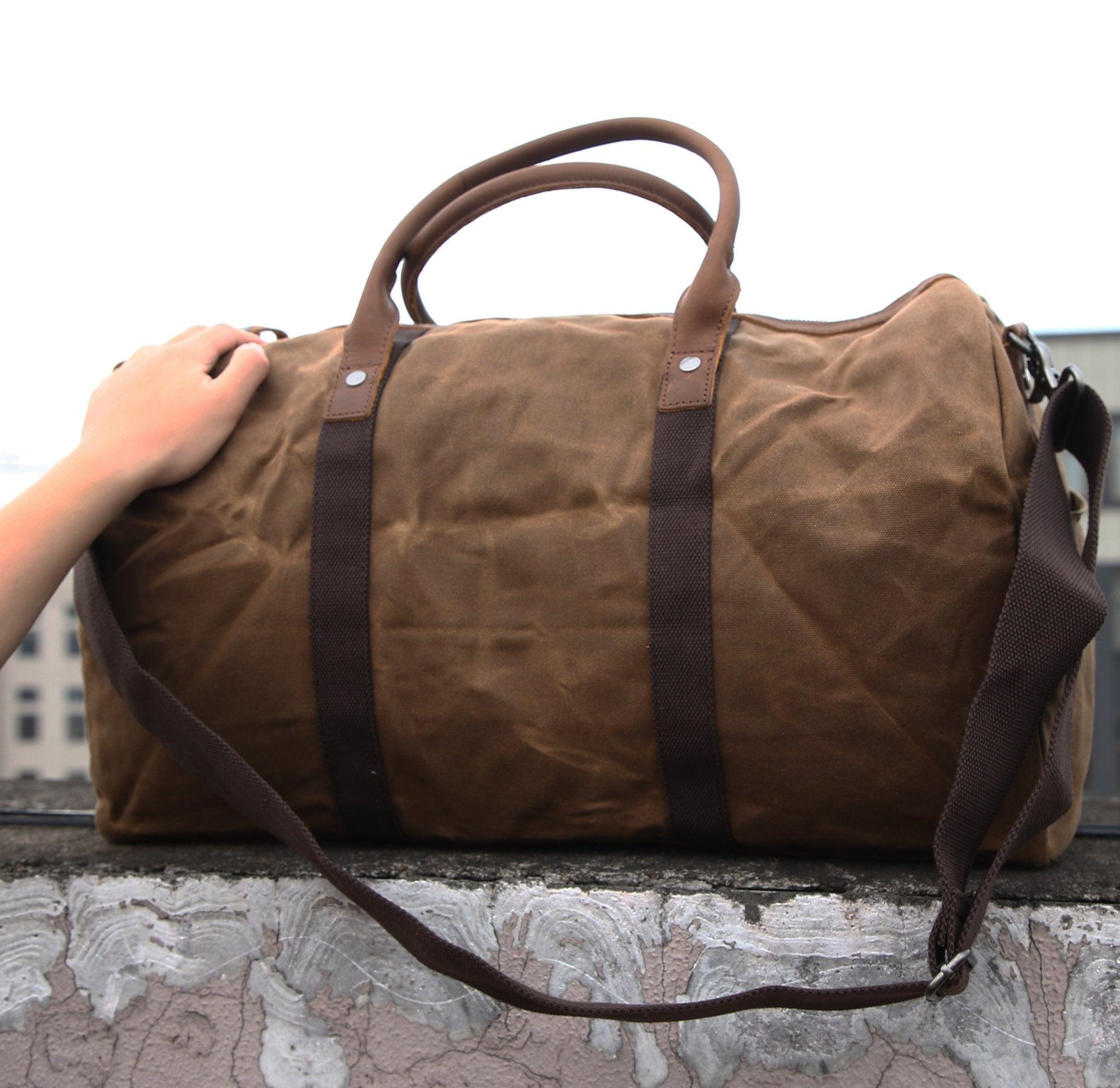 men's / unisex travel duffel bag Mens Waxed Canvas Travel Duffle Bag Carry-on Size, Black